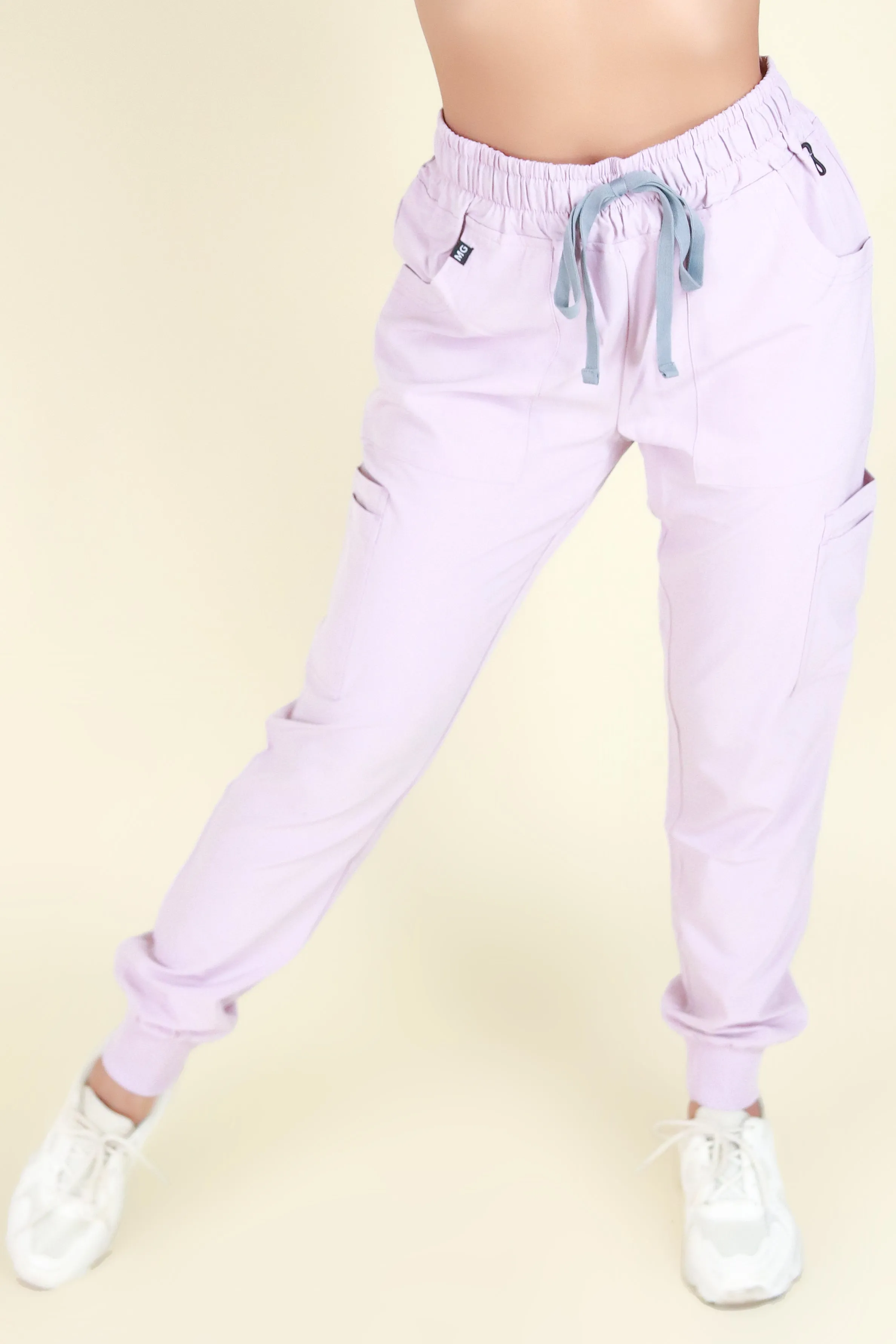 BE PATIENT WITH ME SCRUB PANTS