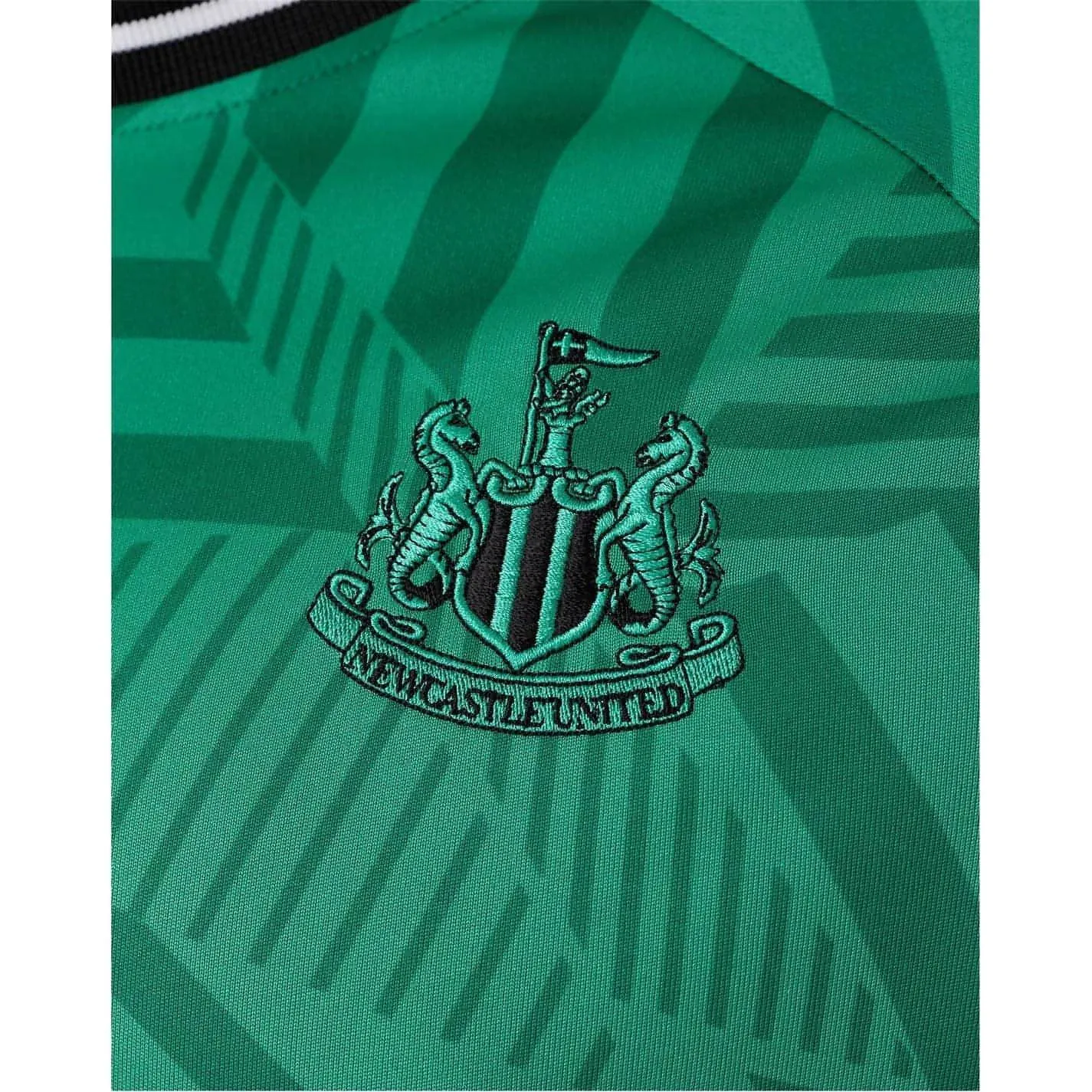 Castore Newcastle United Away 2023/24 Mens Football Shirt