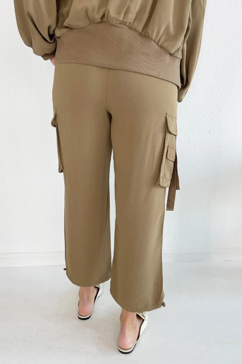 Cinch Hem Pullon Parachute Cargo Pants