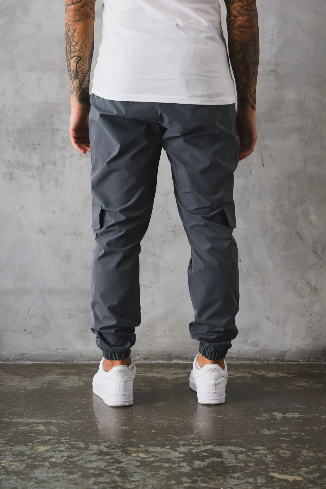 DIVISION CARGO PANTS - DARK GREY