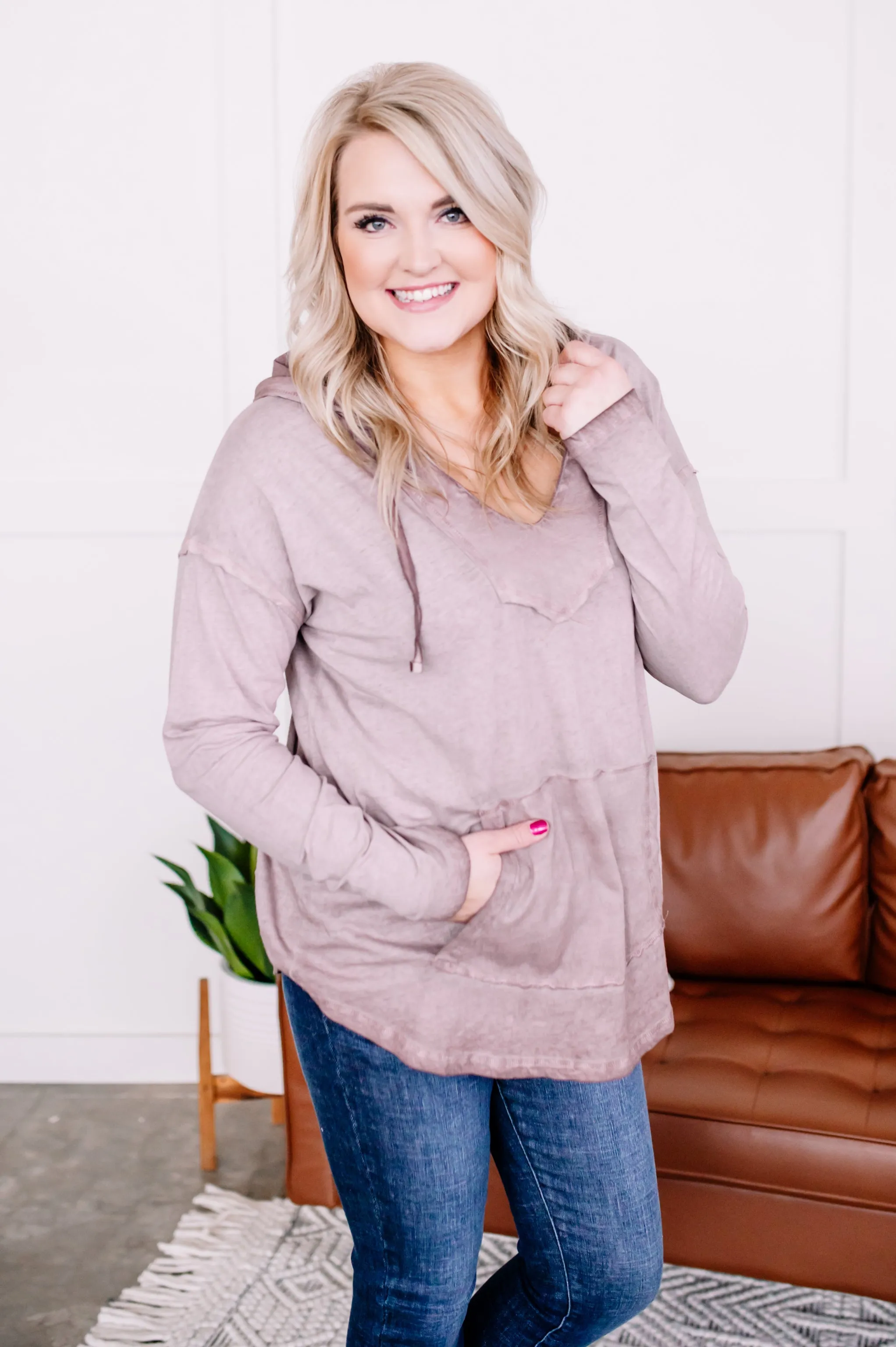 Edge Your Bets Hooded Top In Bark