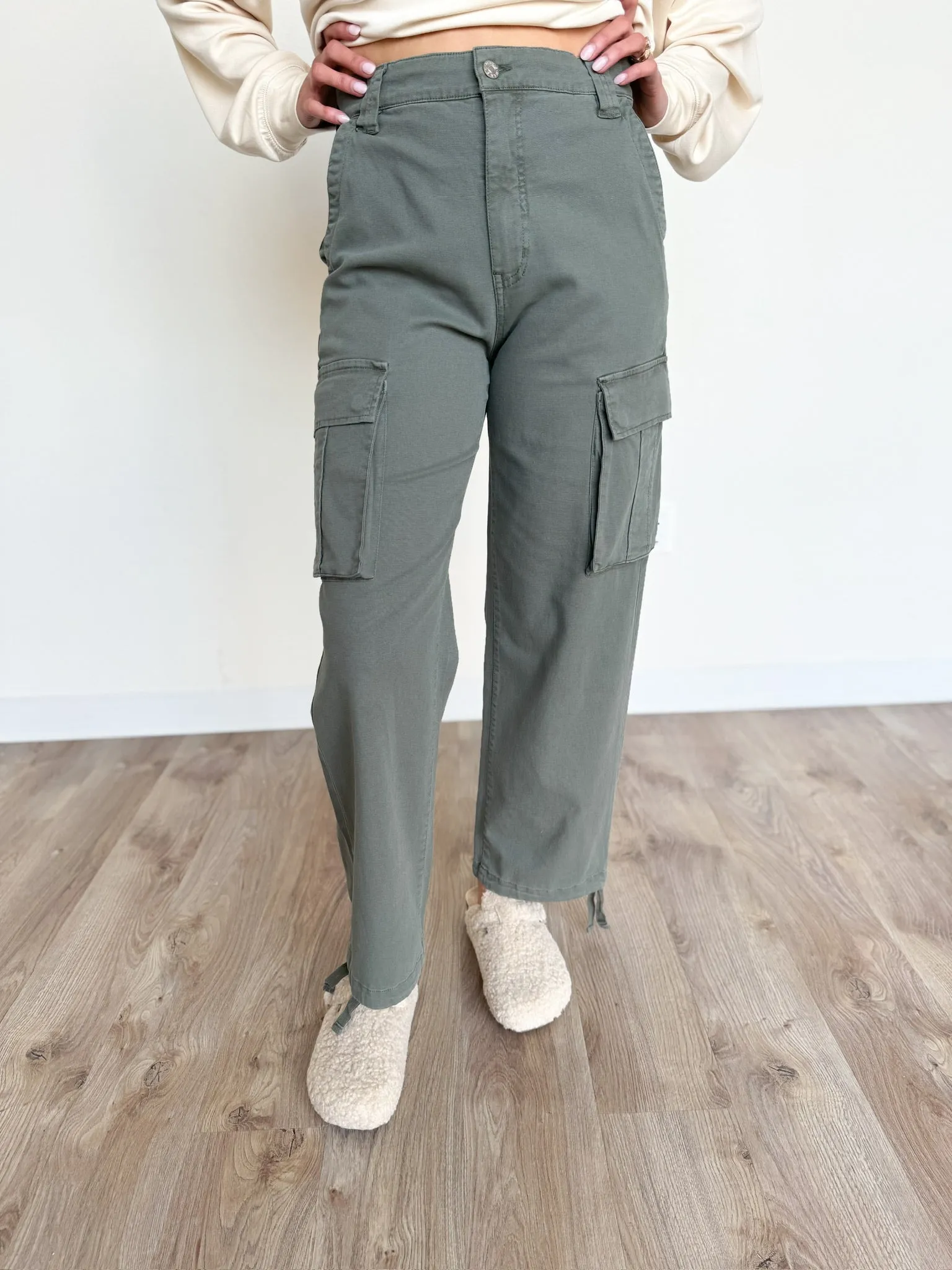 Justice Cargo Pants in Grass