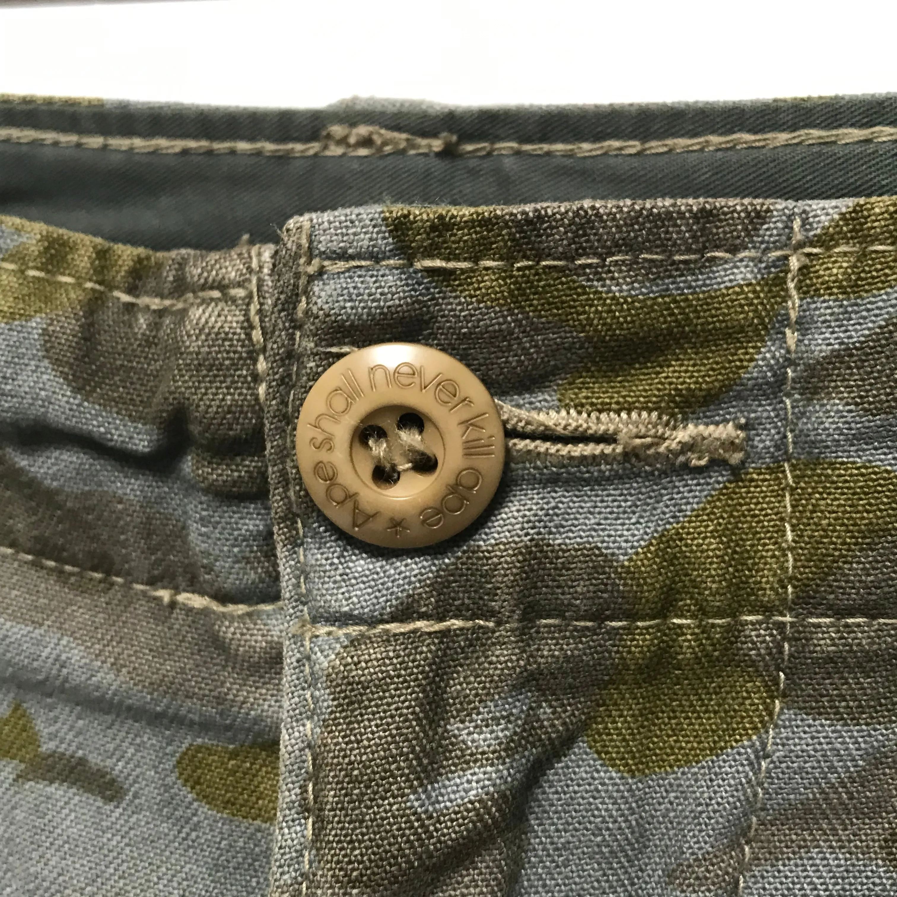 [L] A Bathing Ape Ursus Bape Camo Cargo Pants Olive