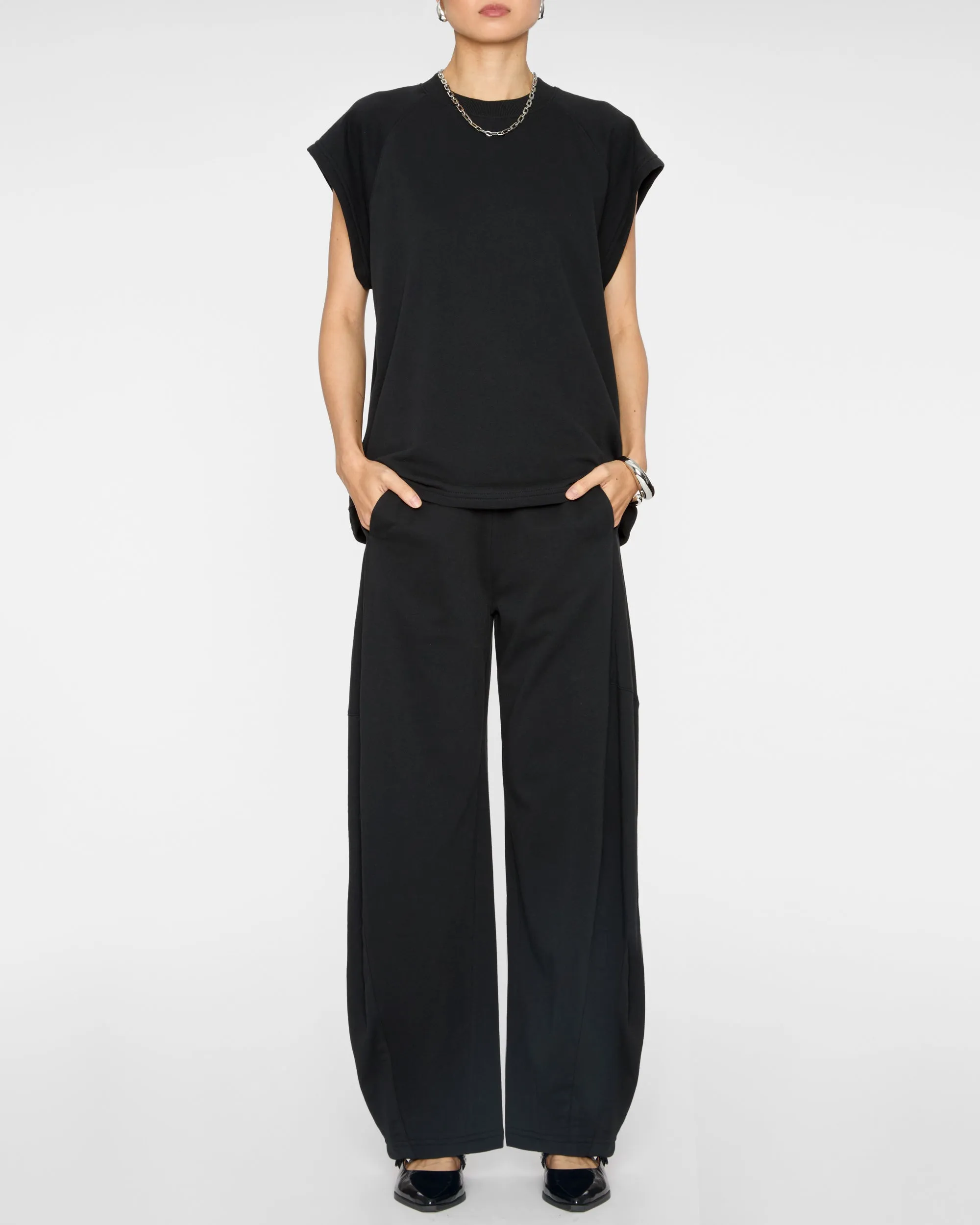 Light Weight Sweatshirting Sleeveless Easy Top in Black