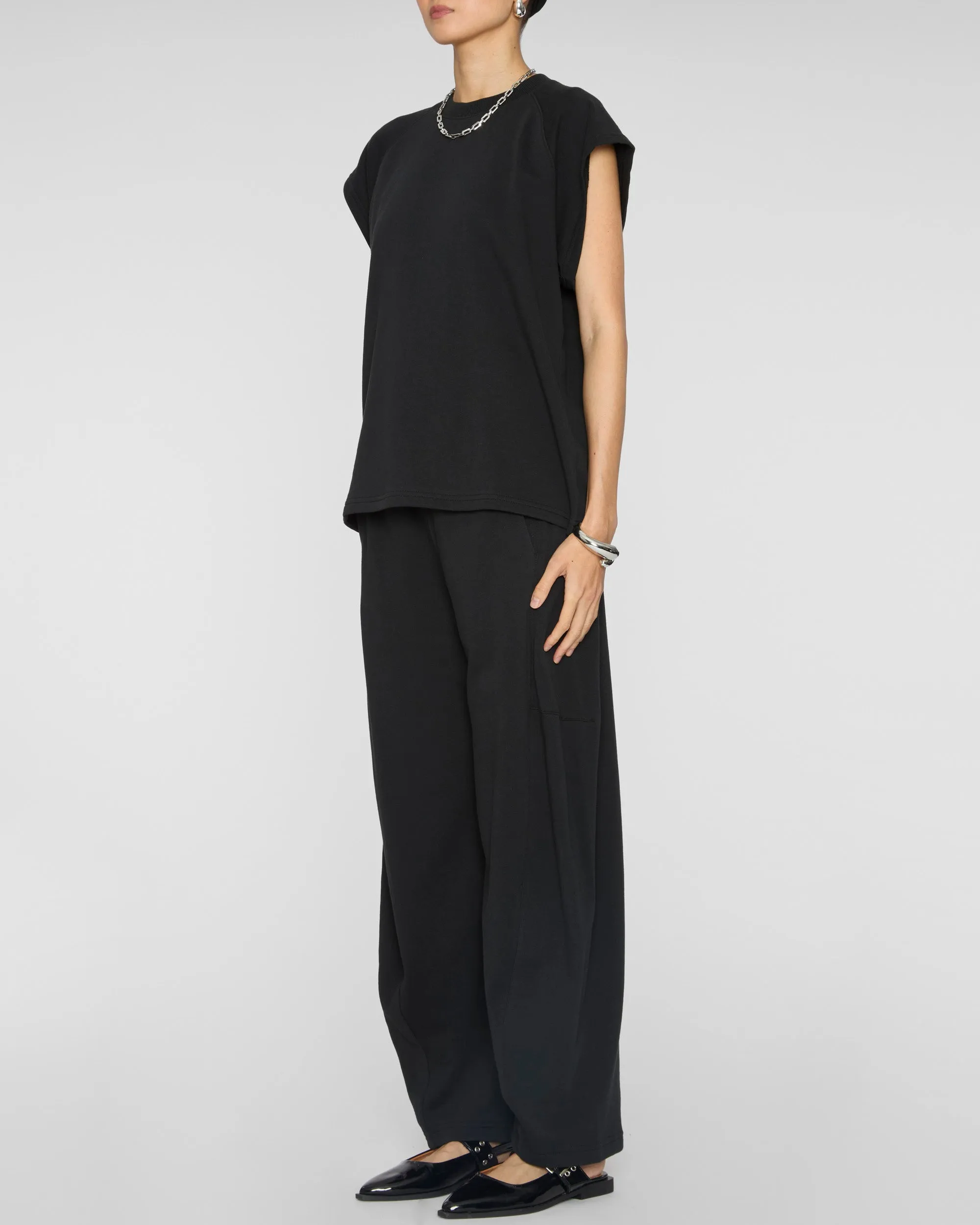 Light Weight Sweatshirting Sleeveless Easy Top in Black