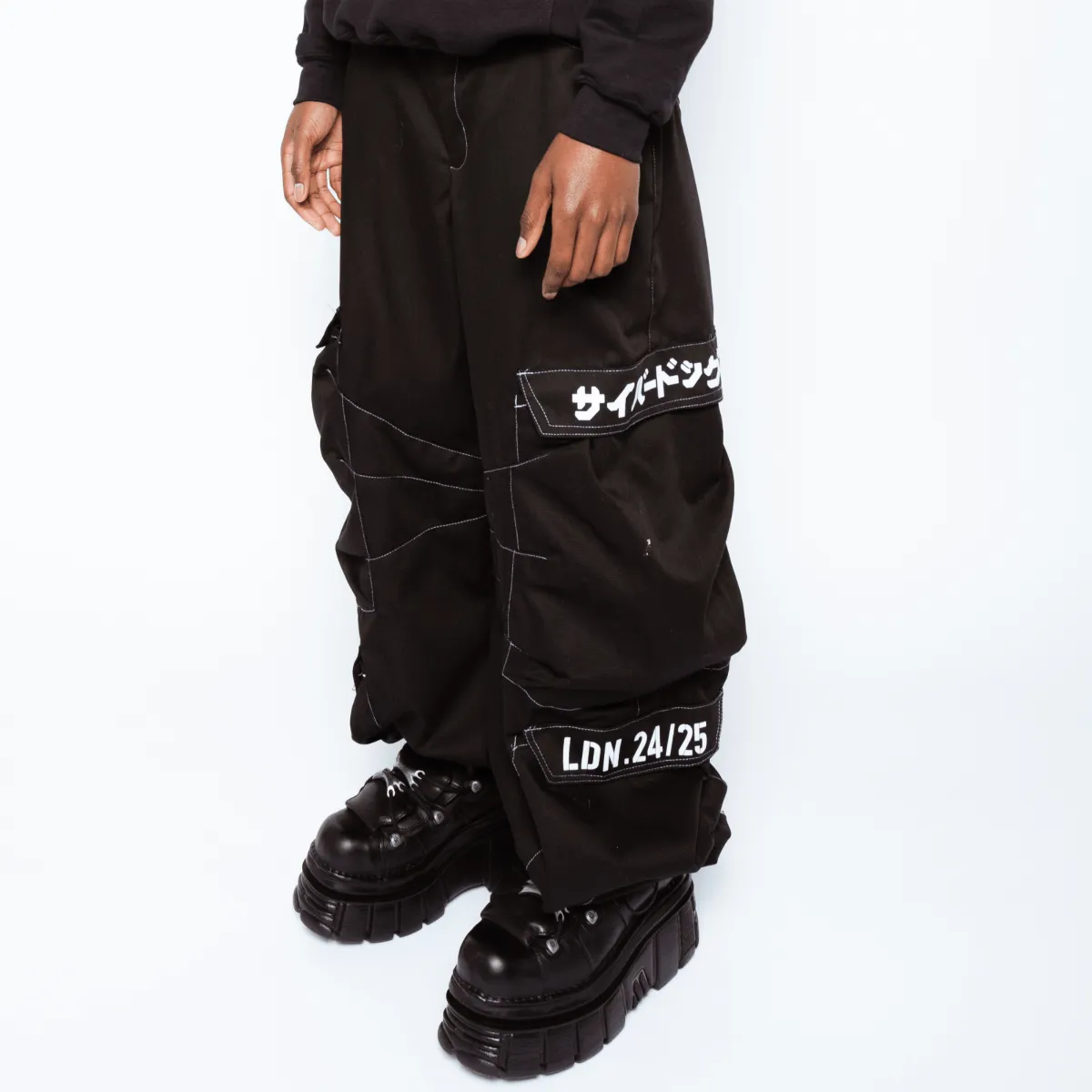 PROTON PANTS BLACK