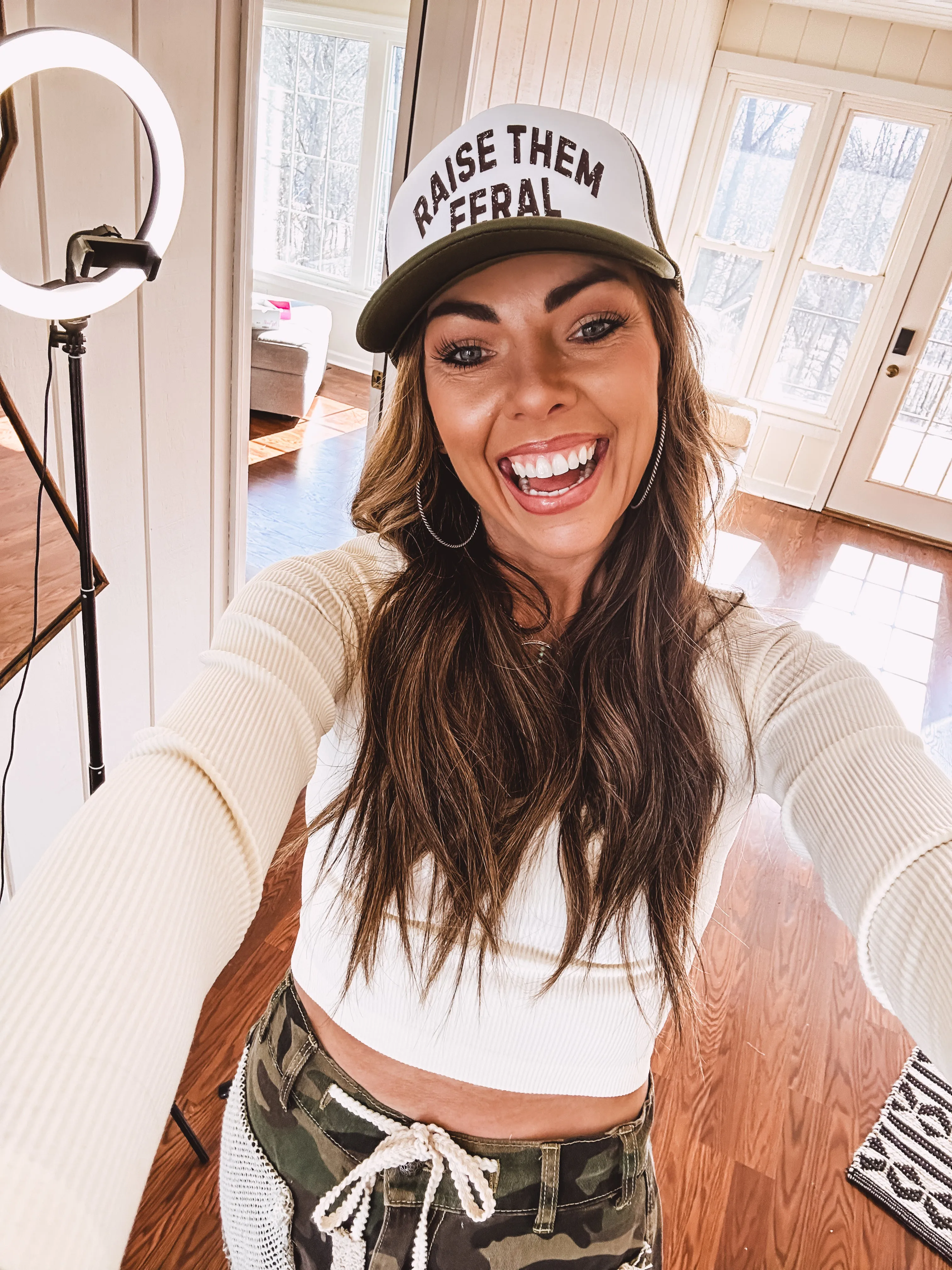 Rib Scoop Neck Long Sleeve Crop