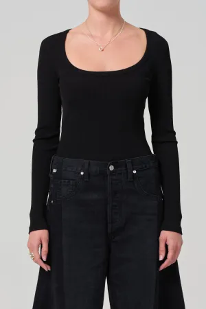 Rumi Scoop Neck in Black