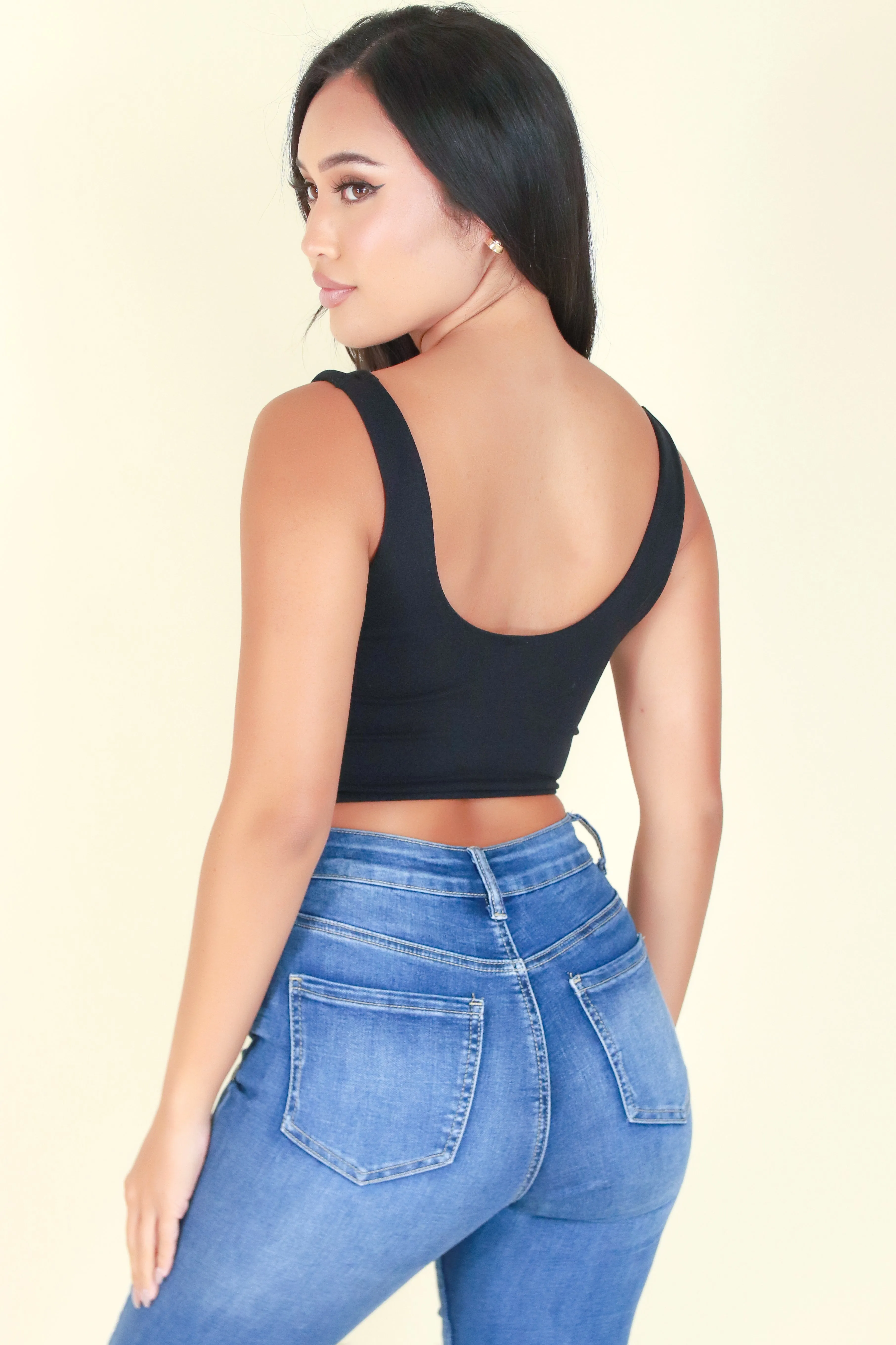 SMALL DELAY CROP TOP