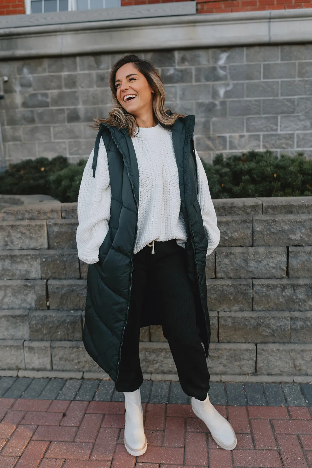 The Ribbed Pull On Jogger Pant by Saltwater Luxe - Black