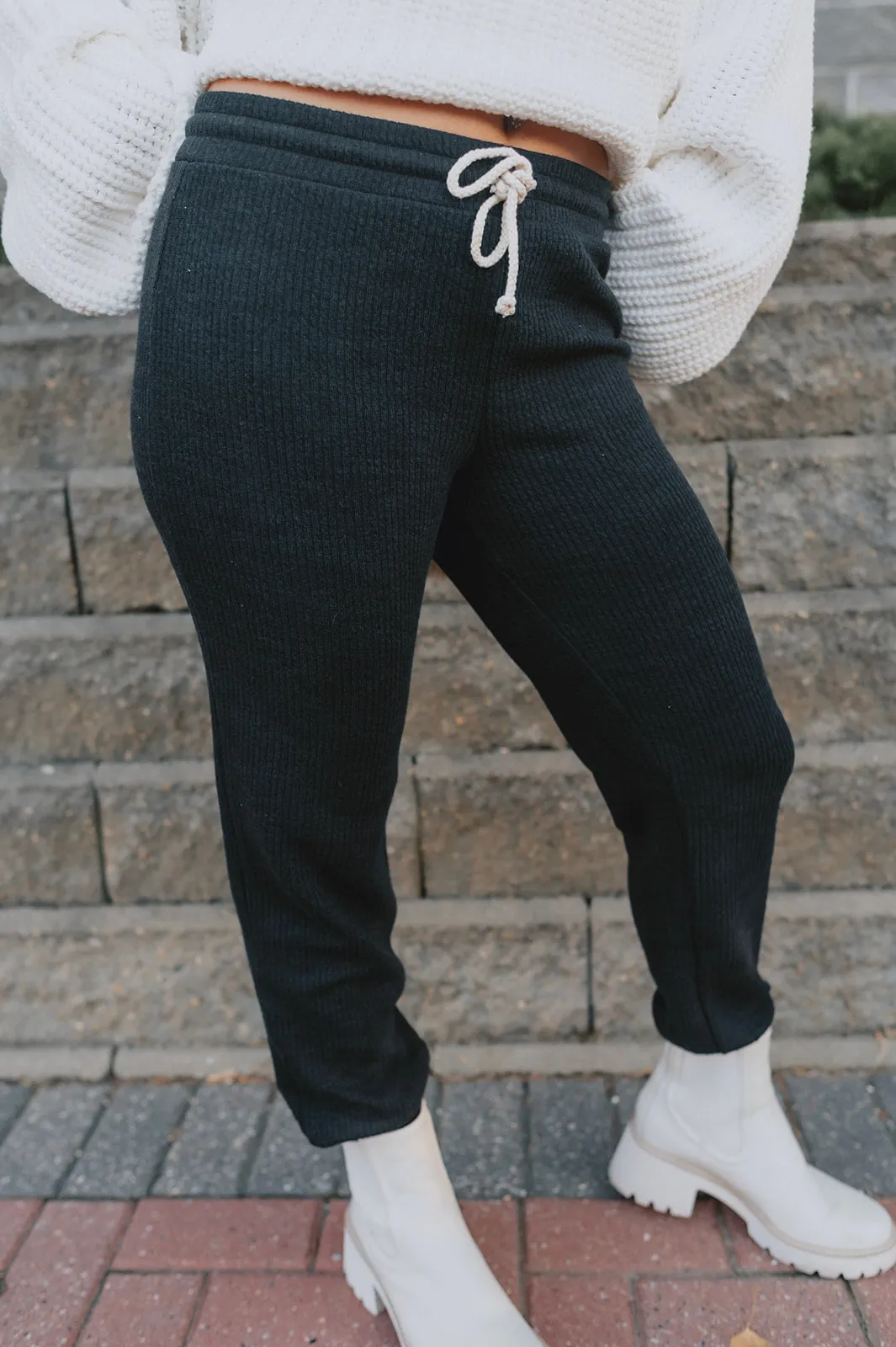 The Ribbed Pull On Jogger Pant by Saltwater Luxe - Black