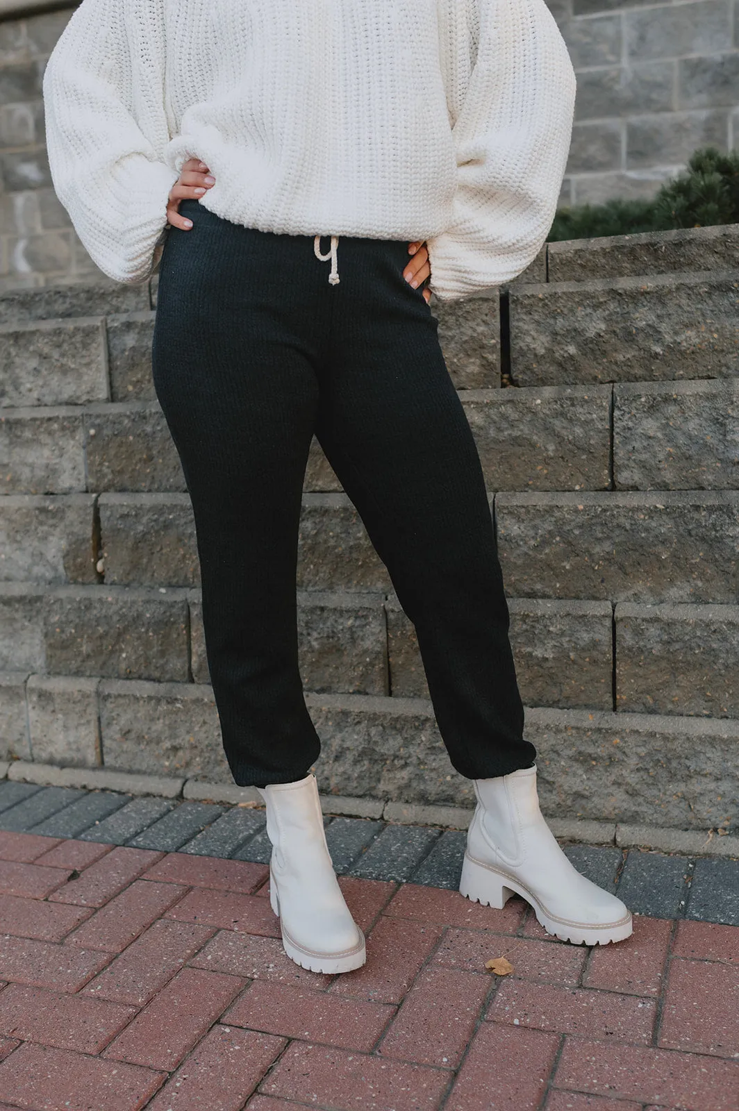 The Ribbed Pull On Jogger Pant by Saltwater Luxe - Black