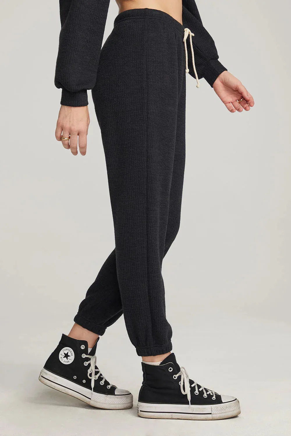The Ribbed Pull On Jogger Pant by Saltwater Luxe - Black