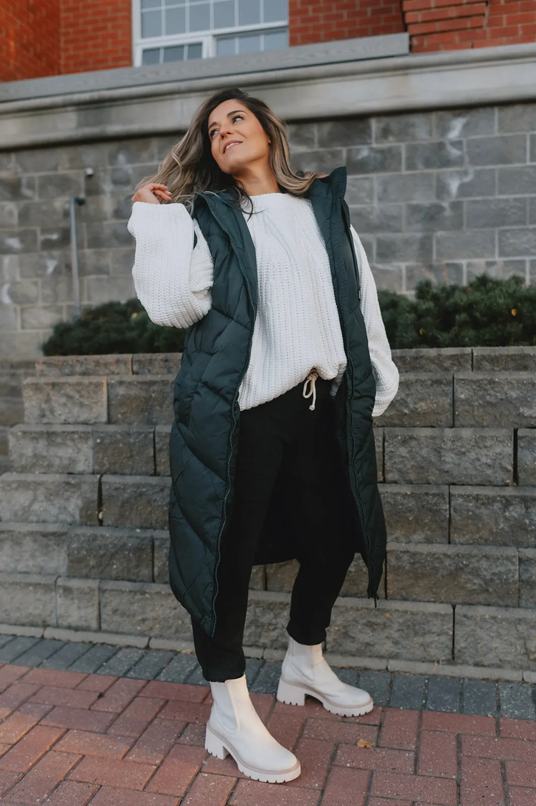 The Ribbed Pull On Jogger Pant by Saltwater Luxe - Black