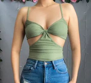 Victoria Side-Cut Top